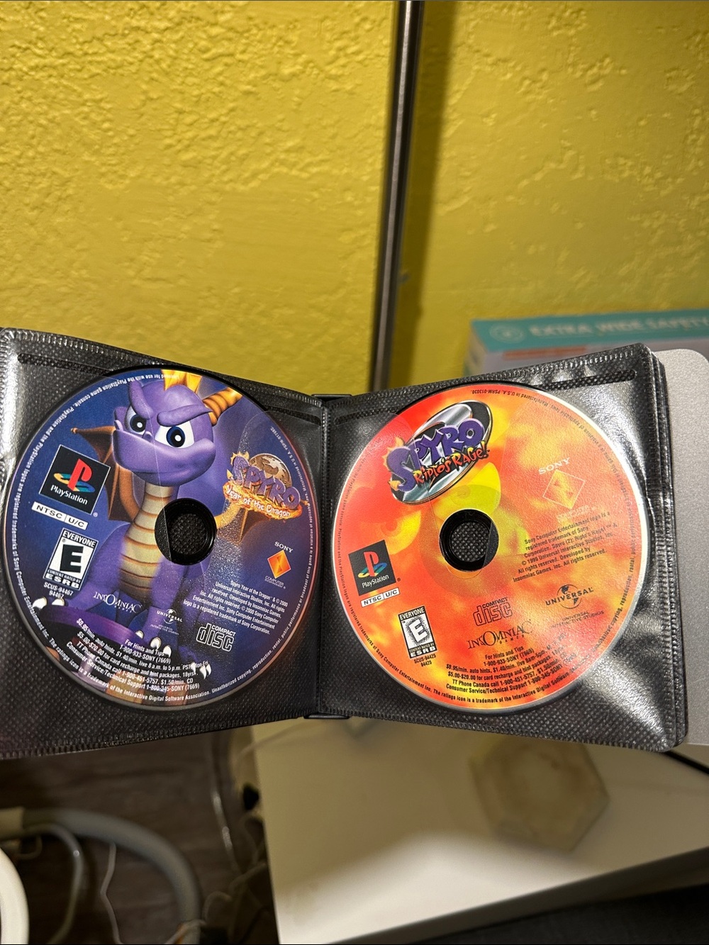 Two Spyro PS1 Games USED no cases